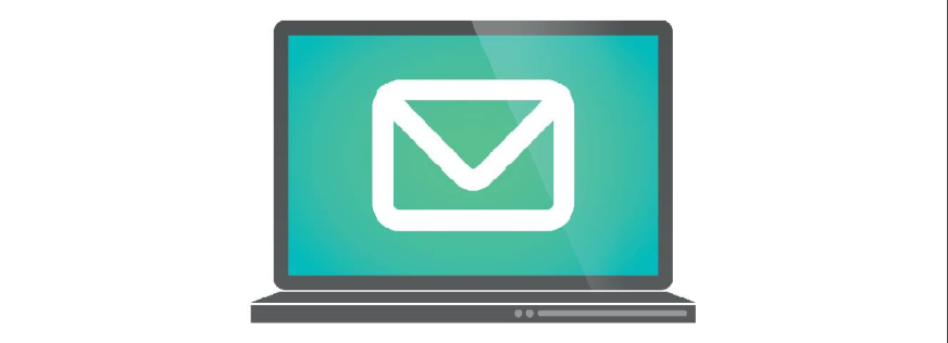 Bærbar computer med et billede af et brev på skærmen