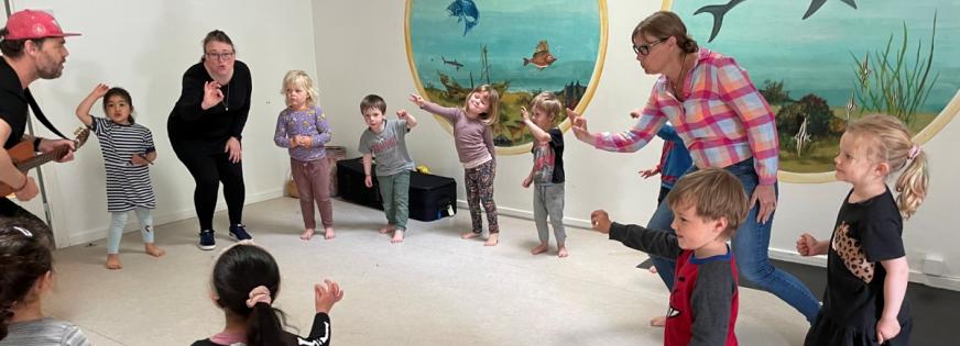 musik mikkel på besøg