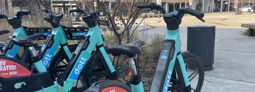 dott-cykler foran Ballerup Bibliotek