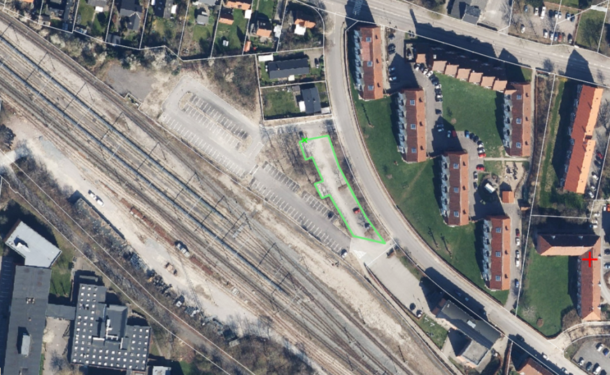 Ny asfalt på parkeringspladsen ved Lindevænget